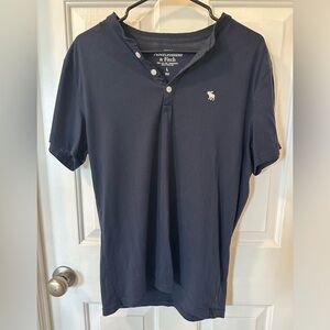 Men’s short sleeved t-shirt. Navy blue. Size L. Abercrombie & Fitch.